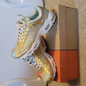 Nike air max tailwind glitter gold